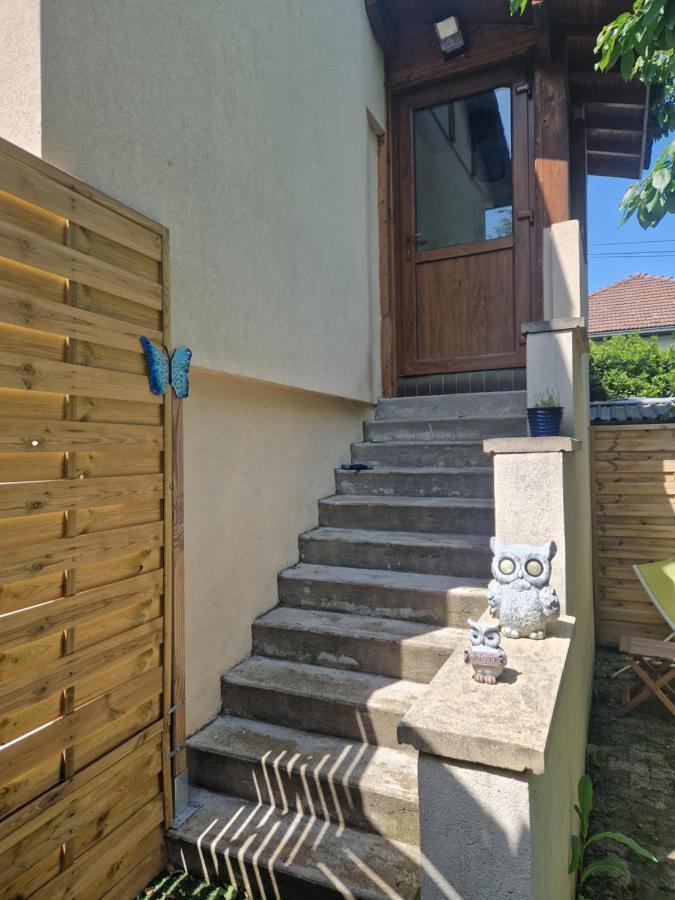 Appartement Independant Dans Maison Avec Jardinet, Au Calme Serezin-du-Rhone Luaran gambar